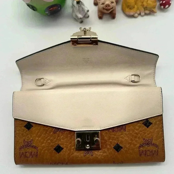 MCM VISETOS LEATHER CONVERTIBLE CROSSBODY CHAIN WALLET IN COGNAC & RUBY RED WOC - Picture 4 of 7